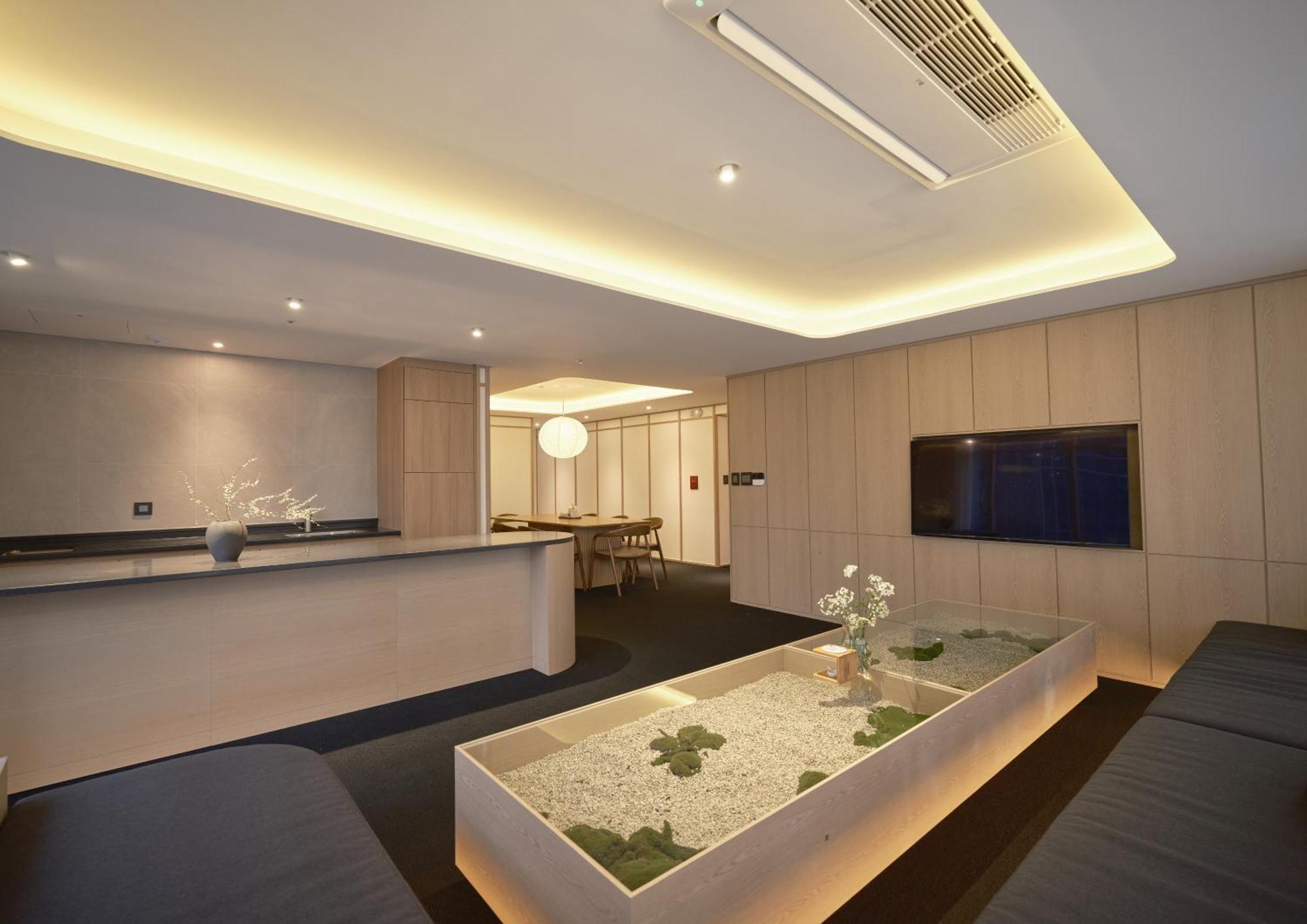 Uh Suite Seoul Deoksugung Экстерьер фото
