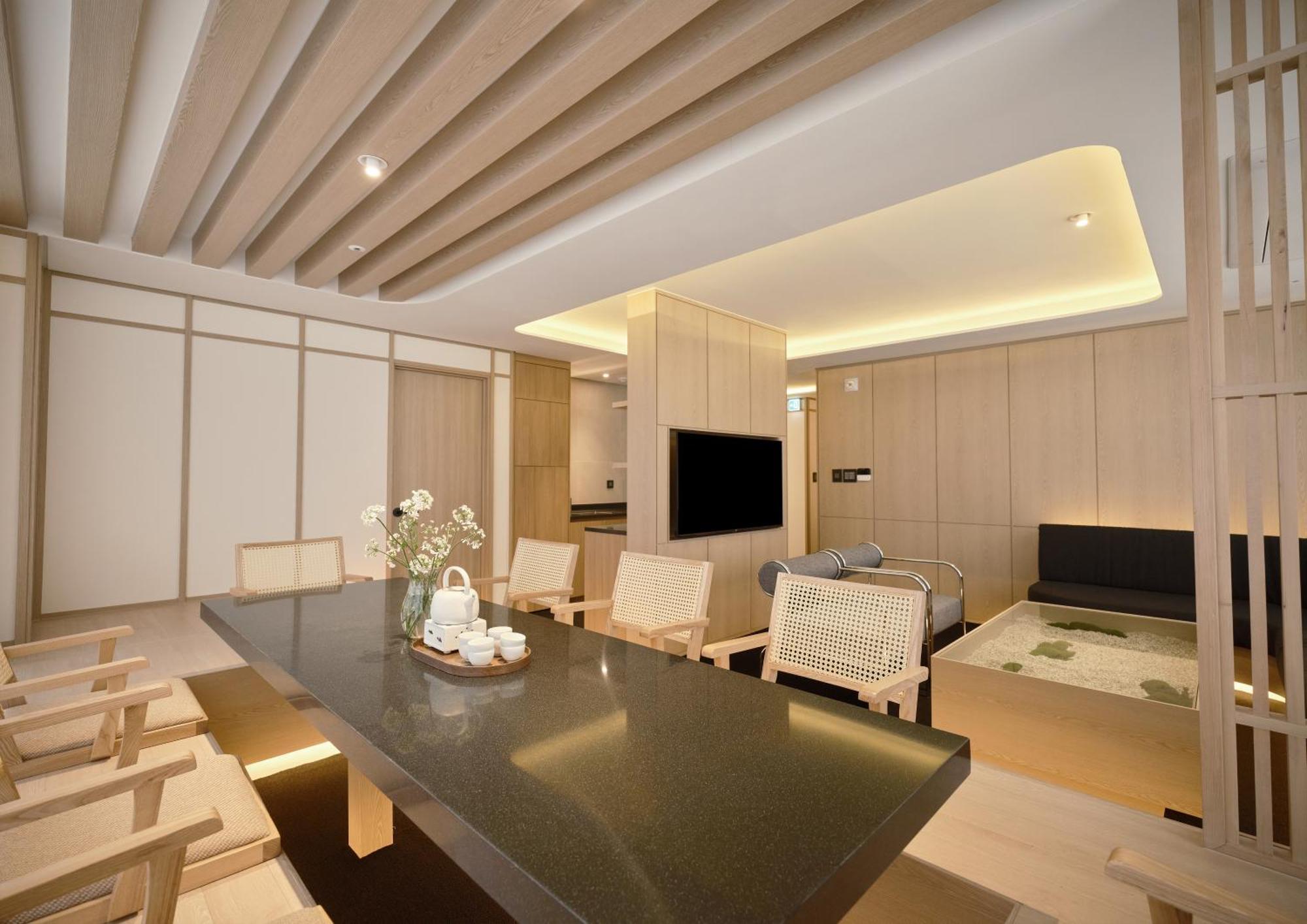 Uh Suite Seoul Deoksugung Экстерьер фото